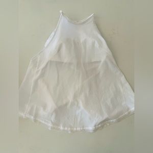 White lulu lemon free spirit tank with built in bra